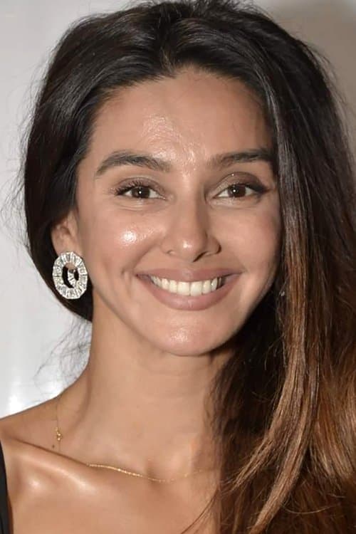 Shibani Dandekar profile photo