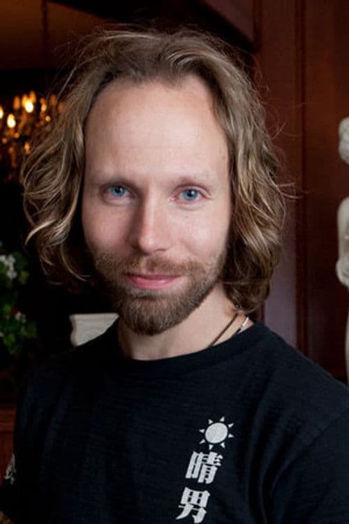 Tuomas Milonoff profile photo