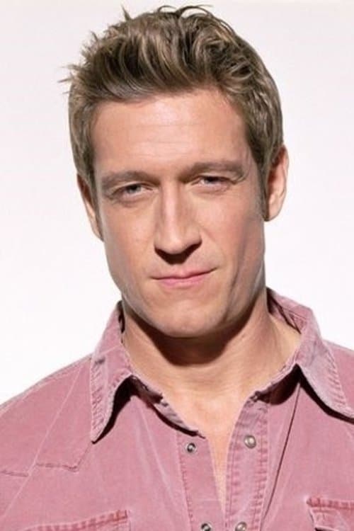 Robert Gant profile photo