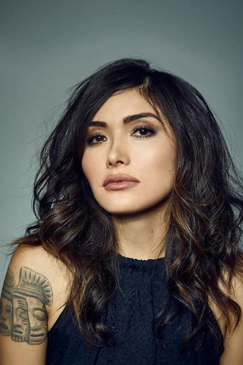 Daniella Pineda profile photo