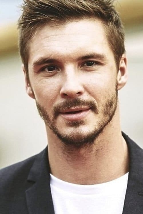 Mikołaj Roznerski profile photo