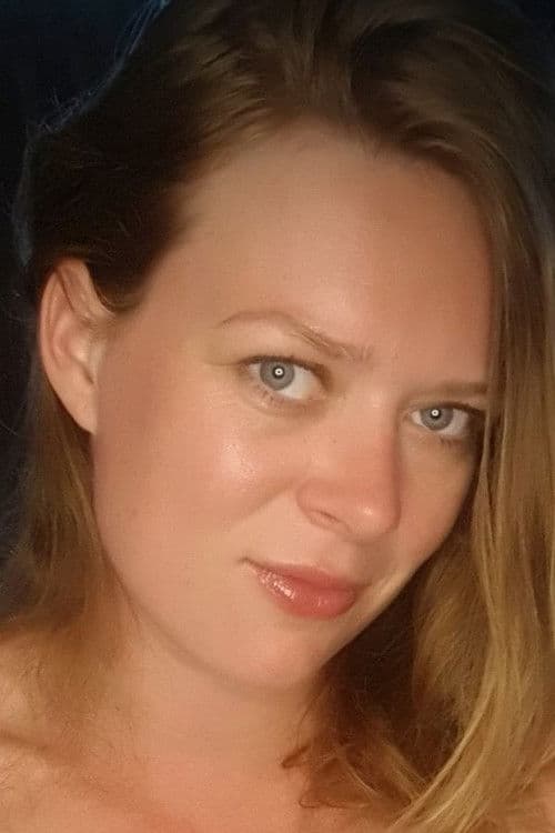 Angela Deep profile photo