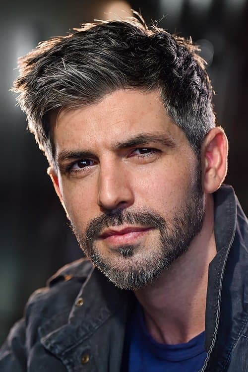 Kayvon Esmaili profile photo