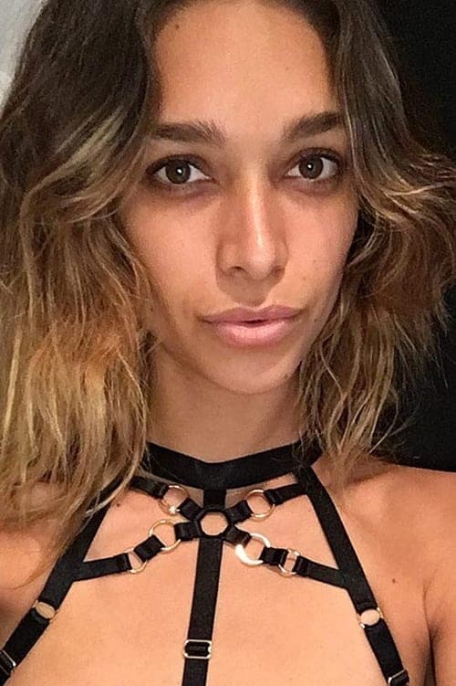 April Love profile photo