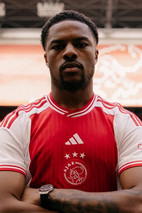 Chuba Akpom profile photo
