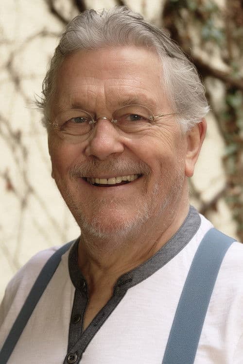 Tommi Piper profile photo