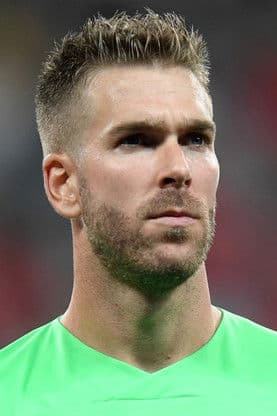 Adrián profile photo