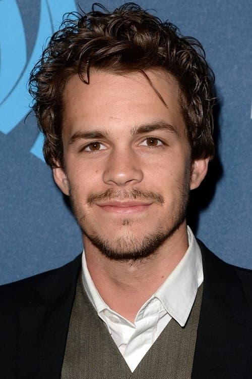 Johnny Simmons profile photo
