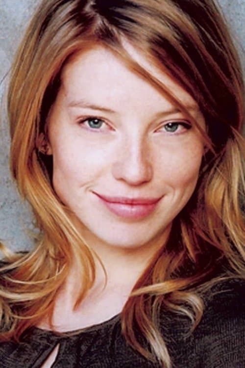 Joanna Douglas profile photo