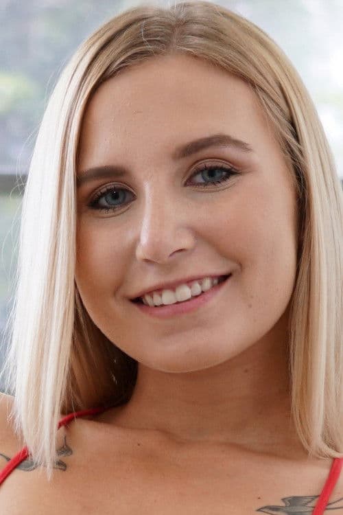 Stella Raee profile photo