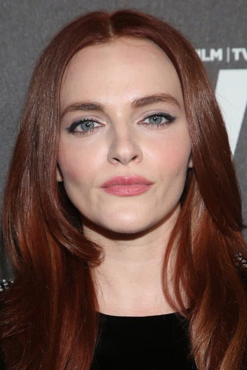 Madeline Brewer profile photo