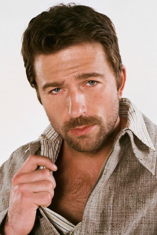 Brandon Sklenar profile photo