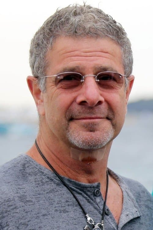 Gil Junger profile photo