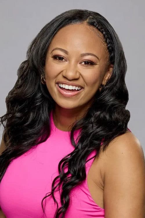 Chelsie Baham profile photo