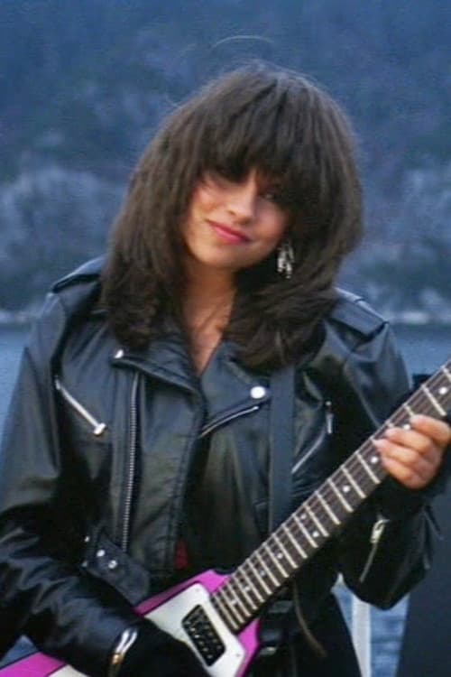 Saffron Henderson profile photo