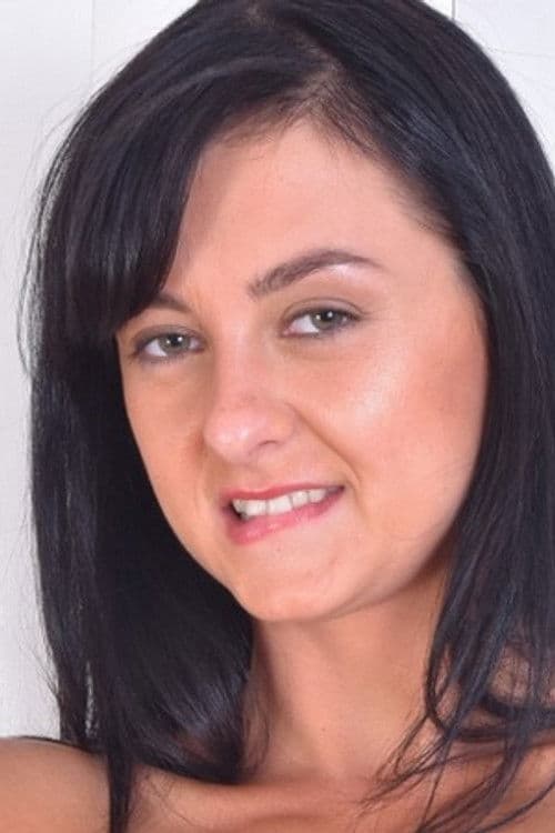 Violet Winters profile photo