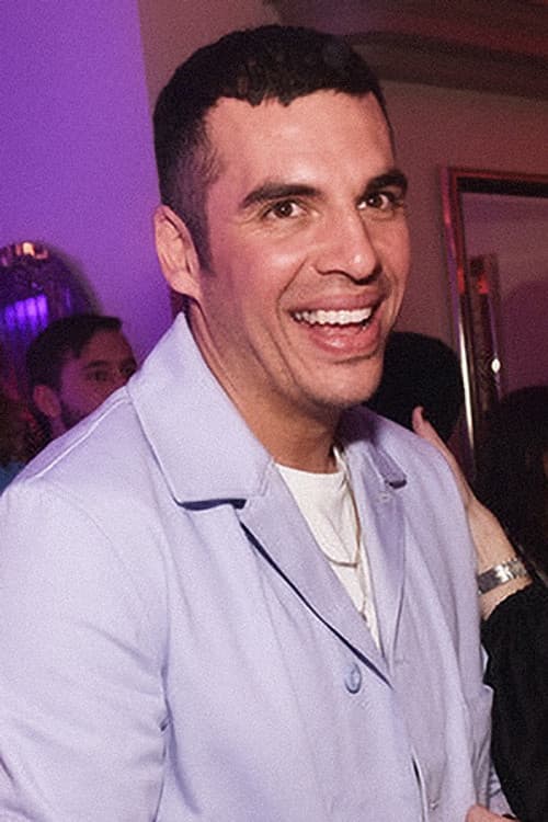 Emil Nava profile photo