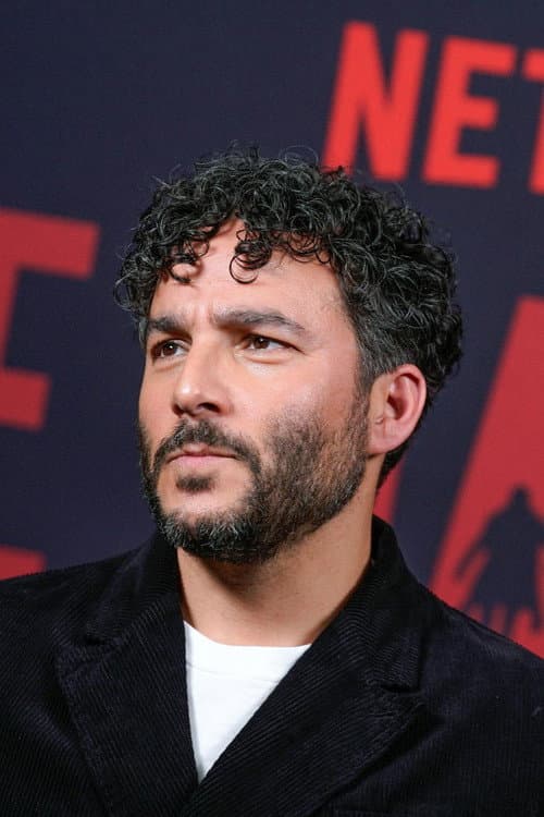 Ennis Esmer profile photo