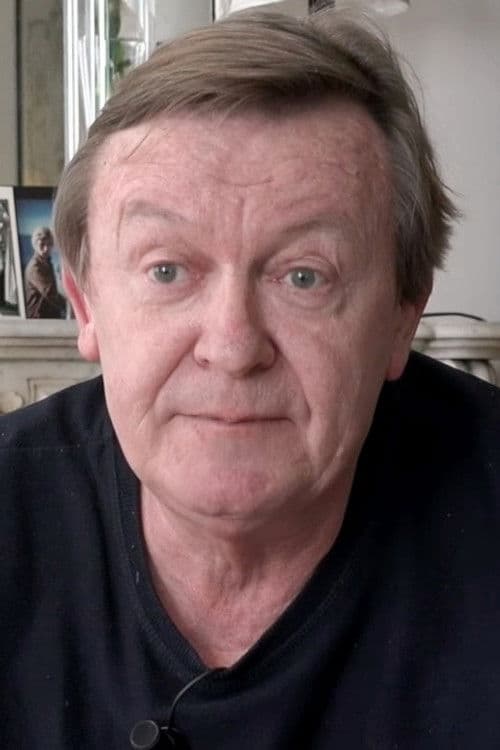 Jean Echenoz profile photo