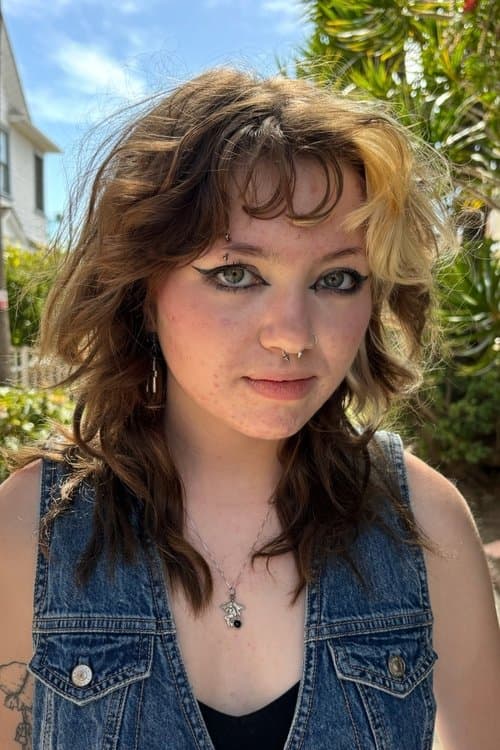 Claire Geare profile photo