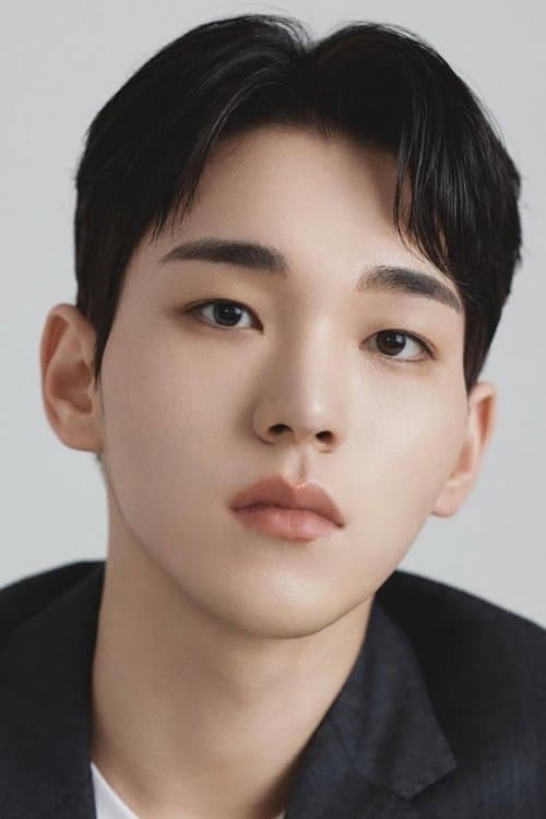 Kim Sung Kyung profile photo