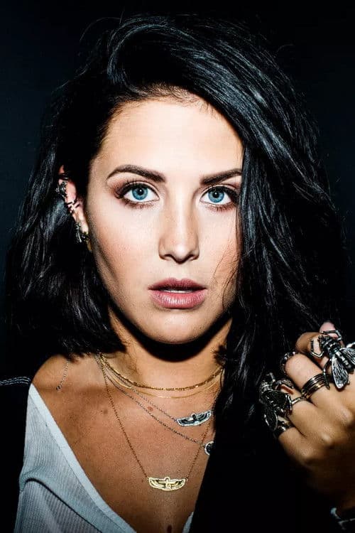 Molly Sandén profile photo