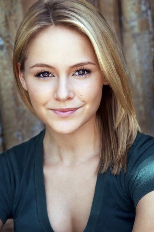 Cassi Thomson profile photo