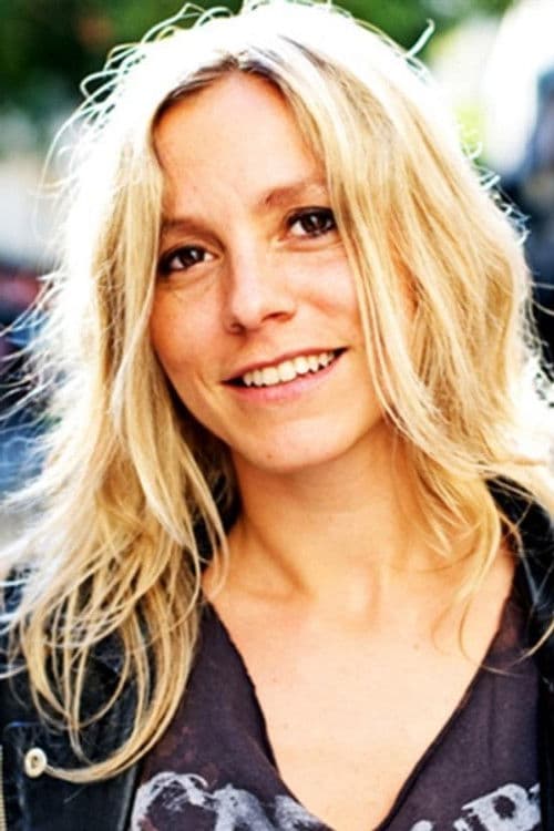 Luz Mandon profile photo