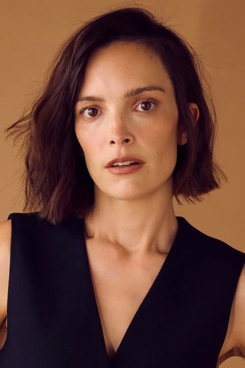 Jodi Balfour profile photo