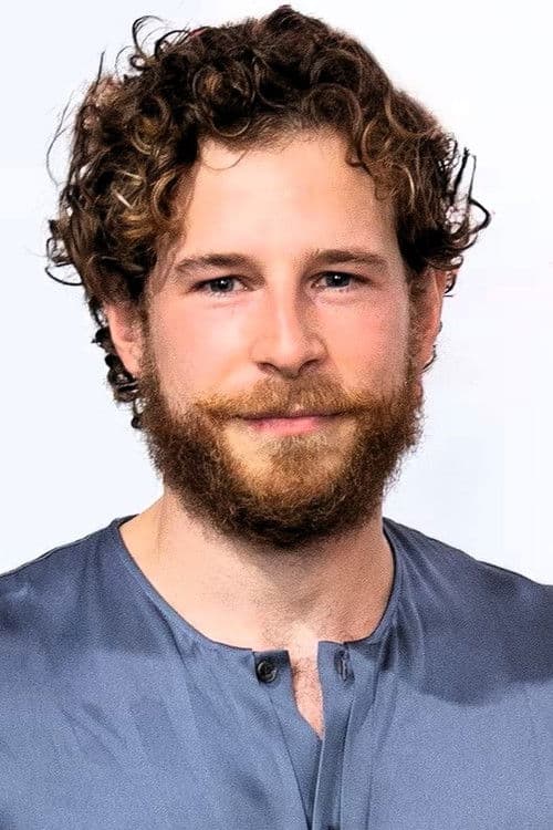 Álvaro Cervantes profile photo