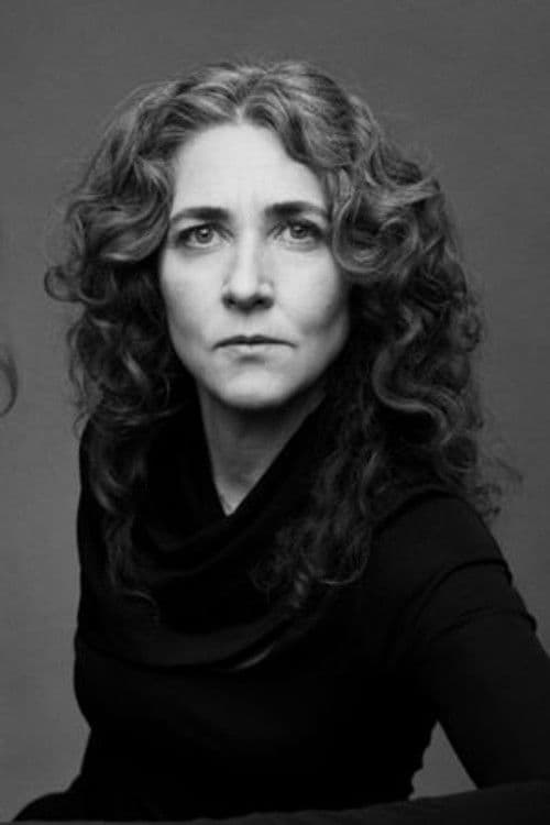 Lisa Farzaneh profile photo