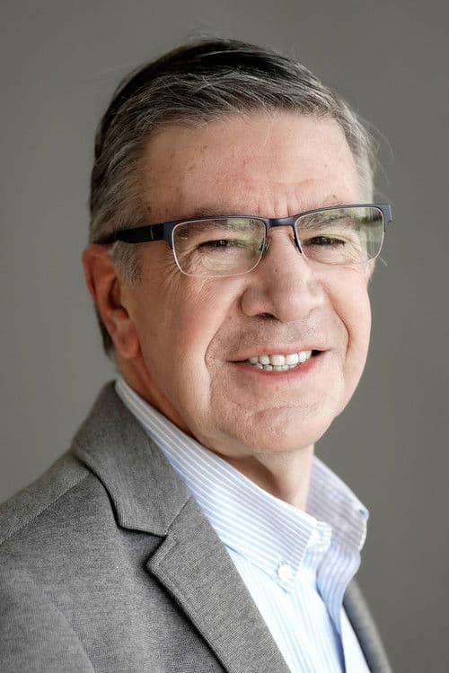 Joaquín Lavín profile photo