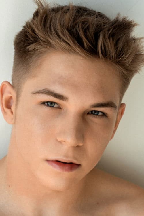 Hugo Carter profile photo