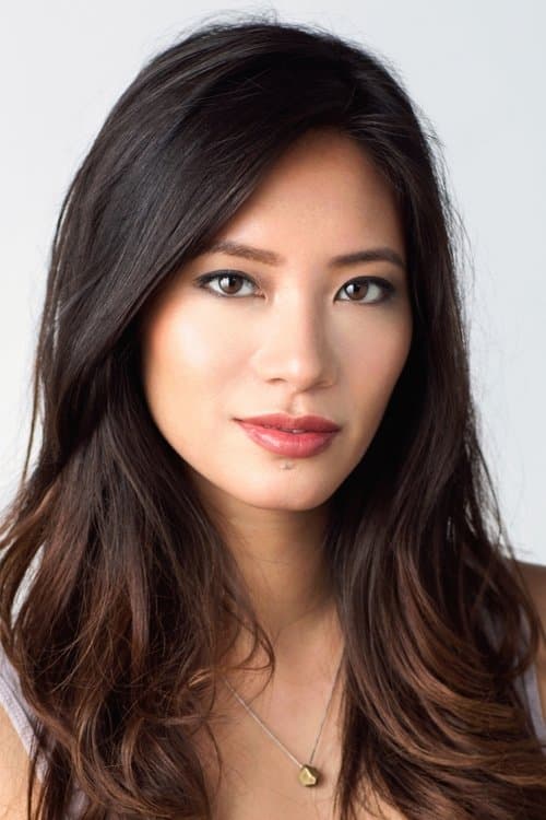 Chantal Thuy profile photo