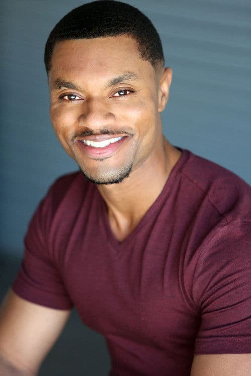 Julian Lindsay profile photo