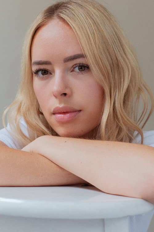 Tanya Burr profile photo