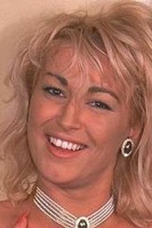 Elizabeth King profile photo