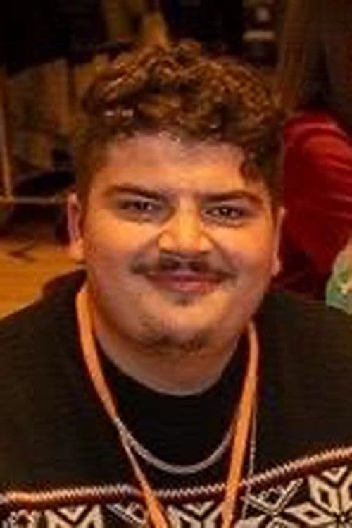 Fin Bowles profile photo