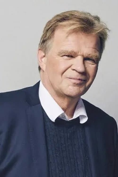 Einar Már Guðmundsson profile photo