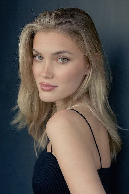 Mimi Slinger profile photo