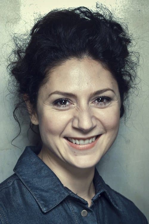 Martha Issová profile photo