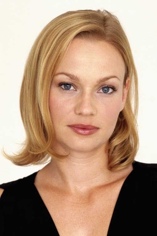 Samantha Mathis profile photo