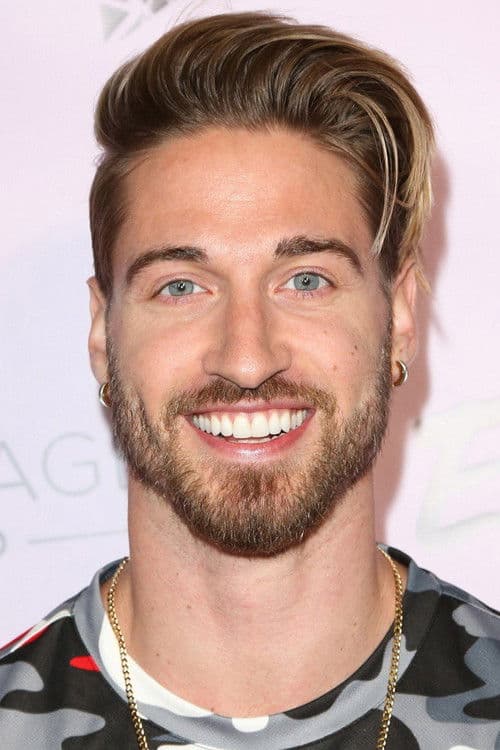 Travis DesLaurier profile photo