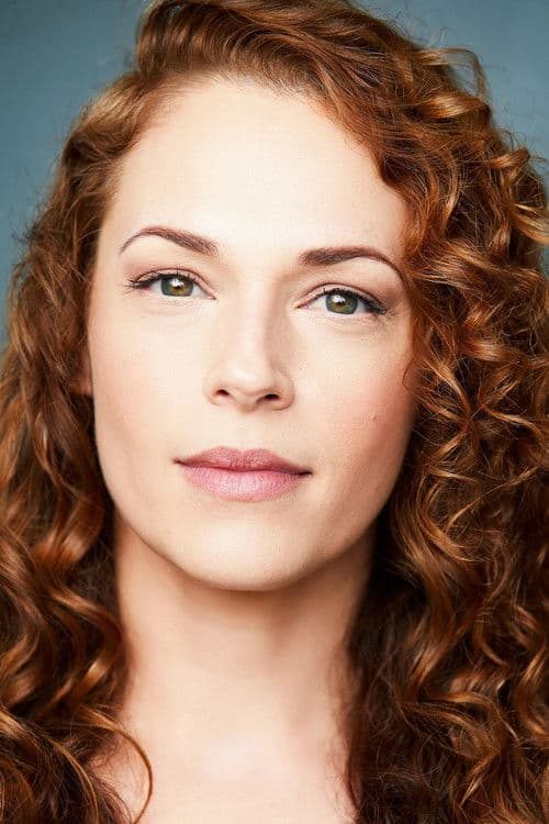 Amanda Righetti profile photo
