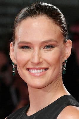Bar Refaeli profile photo