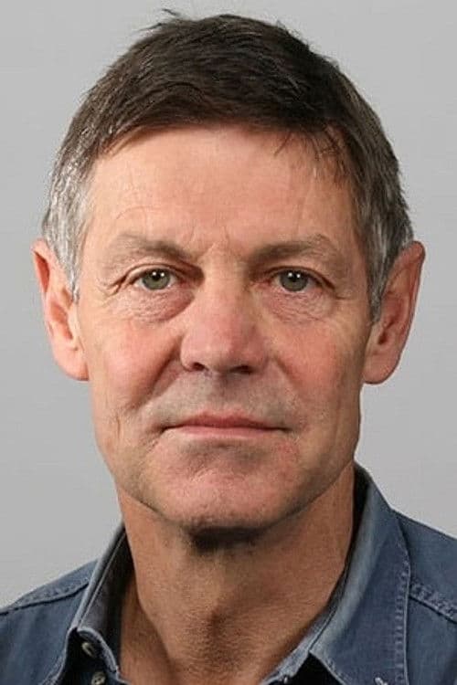 Matthew Parris profile photo