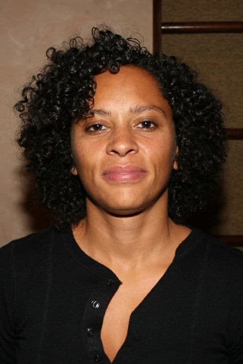 Nadia Hallgren profile photo