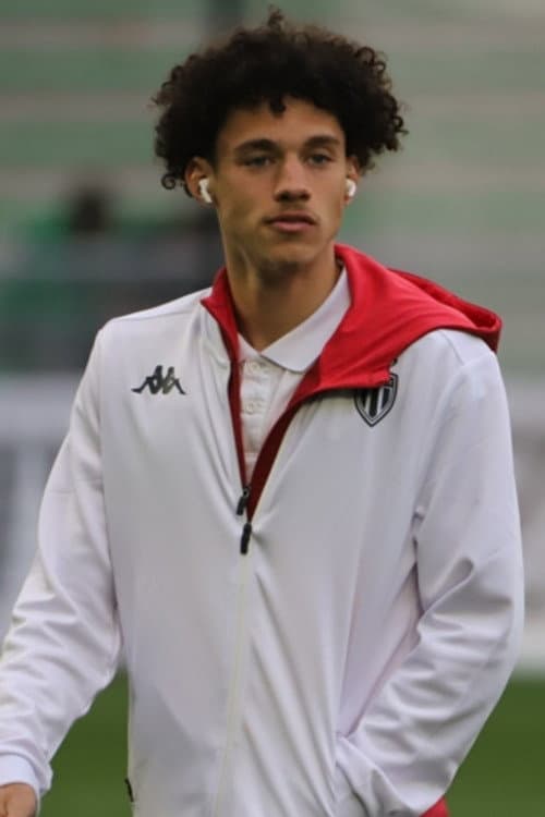 Maghnes Akliouche profile photo