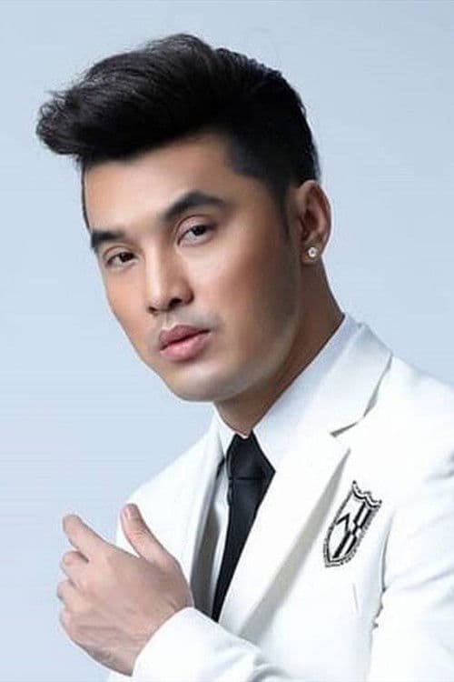 Ưng Hoàng Phúc profile photo