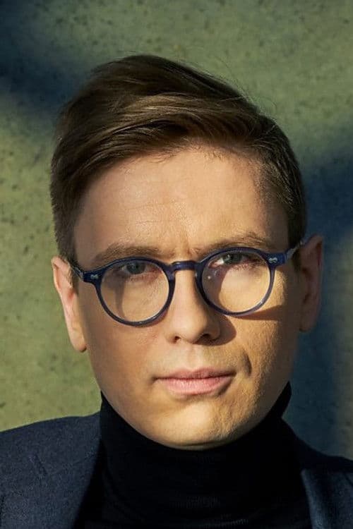 Víkingur Ólafsson profile photo